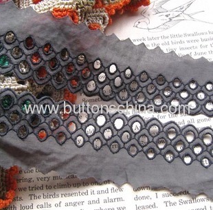 100% POLYESTEREMBROIDERY LACE