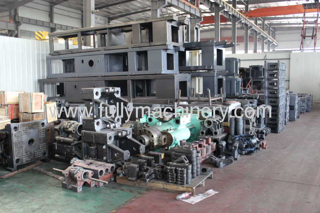 150 ton high precision direct clamping injection molding machine