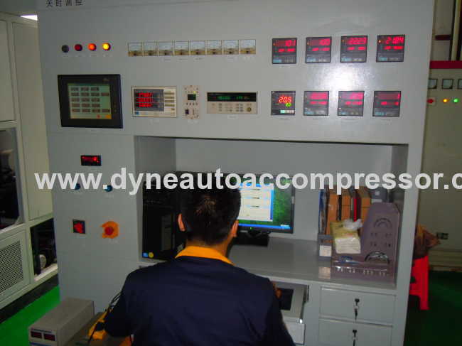 Auto AC compressor for TOYOTA HILUXDLSR134A 110MM PV7