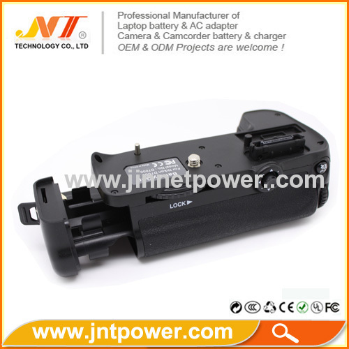 Multi-Power Battery Grip MB-D11 for Nikon D7000 Digital Camera