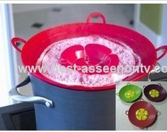 Spill Stopper Smart Kitchen Gadget Hot Sell Silicone Pot Cover /Silicone Pot lids