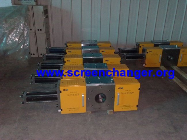 continuous hydraulic screen changer with single slide plate