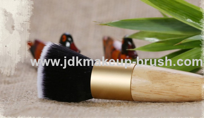 Flat Top Foundation Brush with Natural Wooden Handle