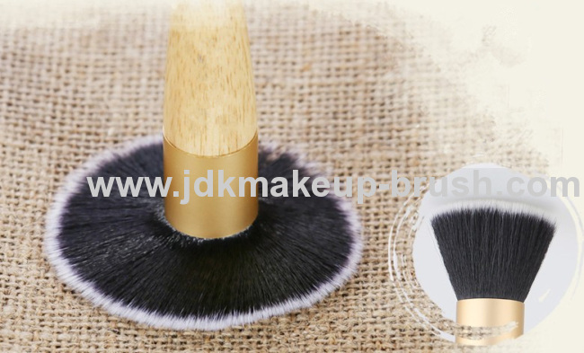 Flat Top Foundation Brush with Natural Wooden Handle