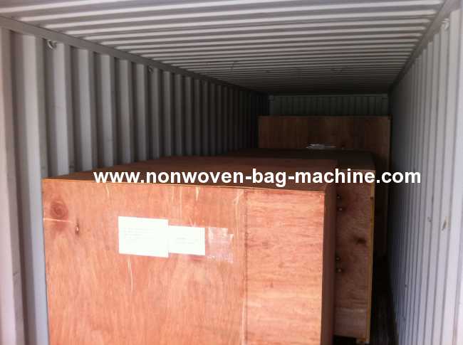 Newest full automatic non woven bag making machine with handle sealing