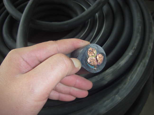 Copper conductor rubber insulated flexible high voltage rubber cable