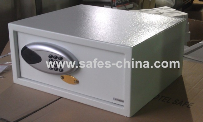 Electronic hotel safe boxes