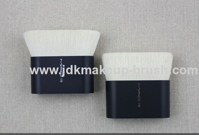 Large size Goat hair Compact Blush brush