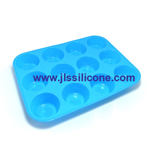 12-cavity silicone cake and candy baking molds