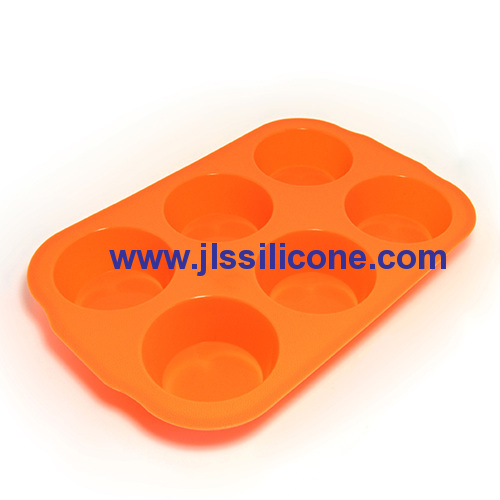 6-cavity silicone candy molds