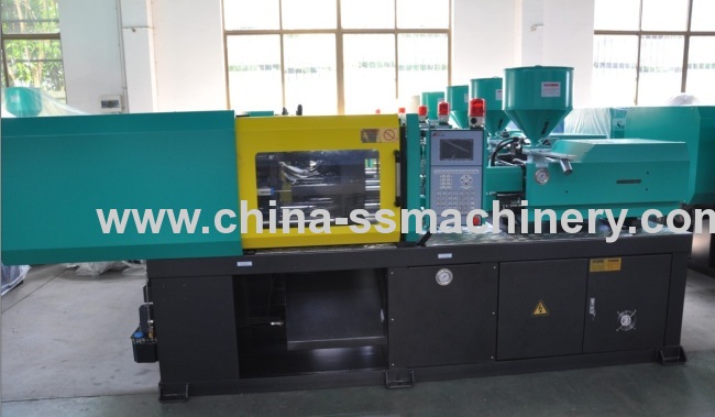 small and precise injection molding machine successfully exhibited