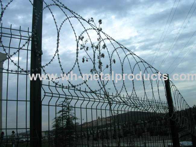 FLAT RAZOR BARBED WIRE COIL