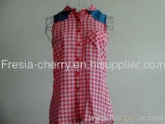 Lady's novelty blouse sleeveless