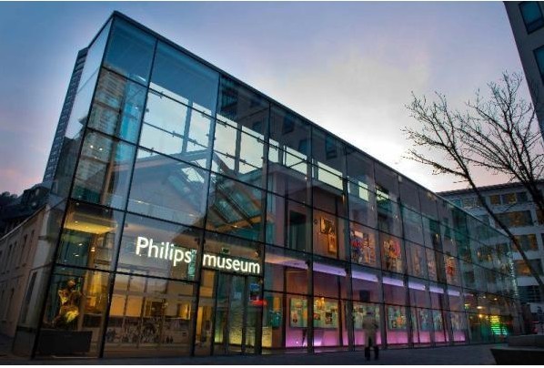 Philips Selecon and Philips Showline luminaires brighten the Philips Museum in Eindhoven
