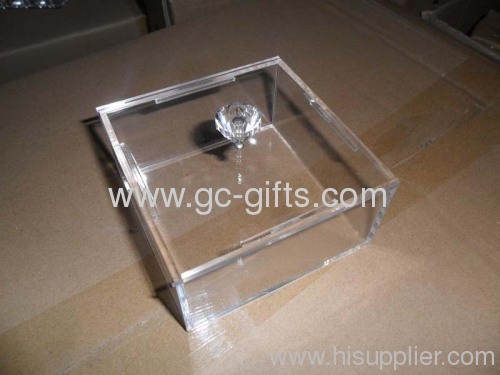 Graceful and plain acrylic clear of makeup box with diamond-shaped handles