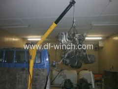 PICK-UP MOUNTED SMALL CRANE