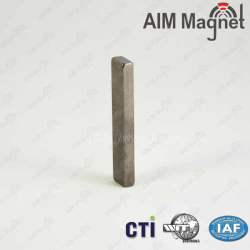 Strong thin rare earth magnet
