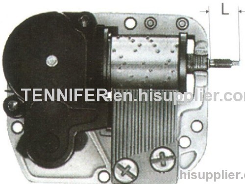 MUSICAL MOVEMNET WITH DRUM ROTATING SHAFT