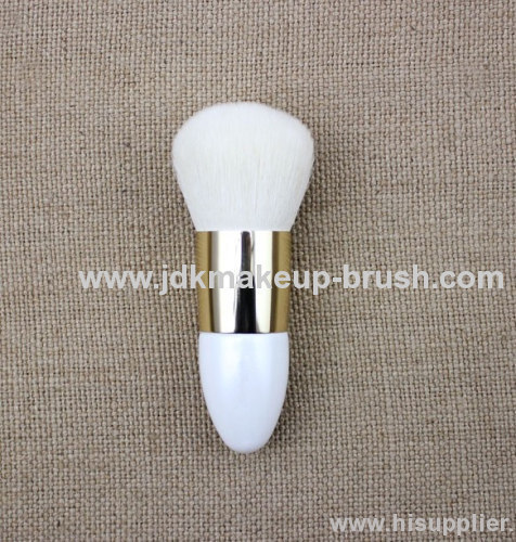 Exquisite Cosmetic Powder Brush