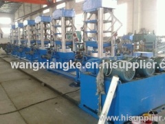 Hydraulic press rubber machine