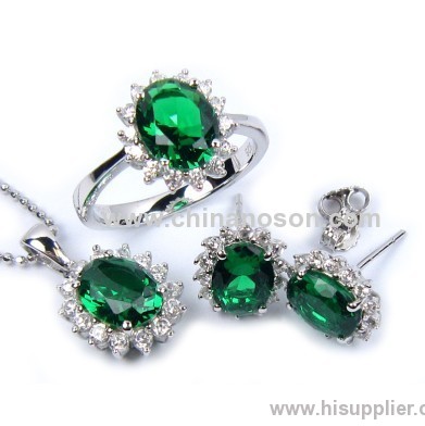 Emerald jewellery set for ladies