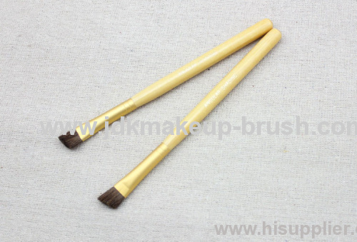 Angle Defining Eye Brush