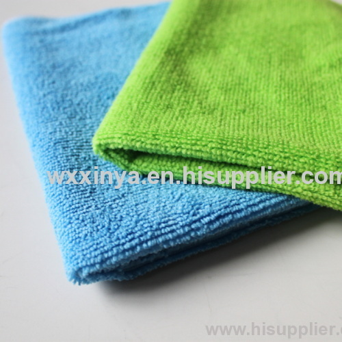 Microfiber cleaning cloth for car