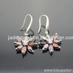 New style silver jewelry garnet cubic zircon flower earrings