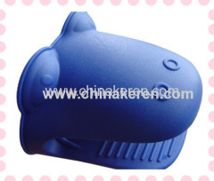 Heat resistant anti skid pig shaped Silicone glove
