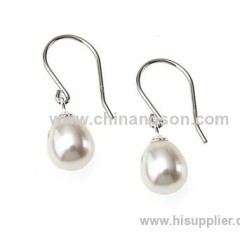 Pearl drop brass earring