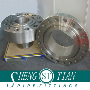 ASTM A105 WN 600# FLANGES