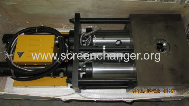 Double pillar continuous screen changer/melt filter