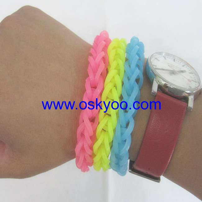 2013 Rainbow Loom DIY rubber band knitting, rubber band crocheting, rubber band craftbracelet necklace 