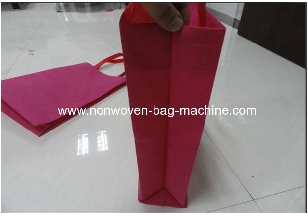 Automatic tridimensional nonwoven bagmaking machine