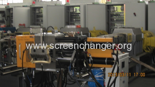 Hydraulic screen changer-melt filter for plastic extrusion machine