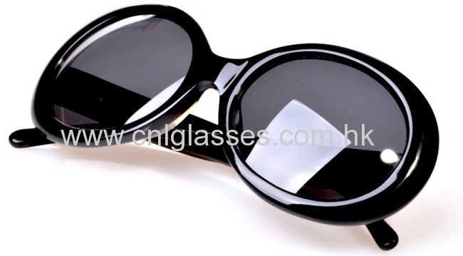 Prada style fashionable round sunglasses for men and women