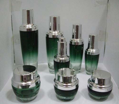 Cosmetic glass bottle set