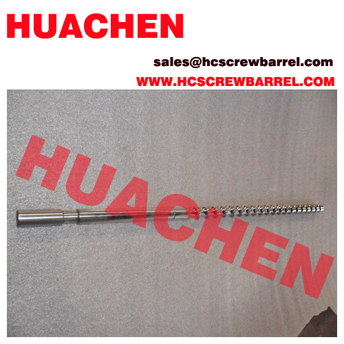 Bimetallic screw for injection molding machines