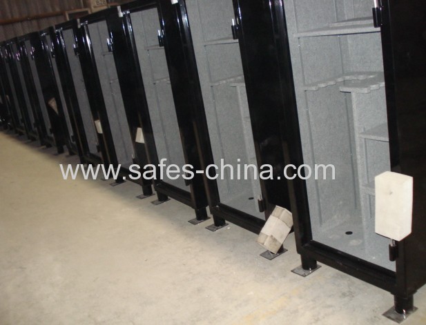 Fire resistant gun safe