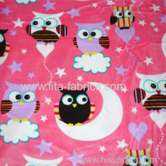 The owl printed short plush fabric