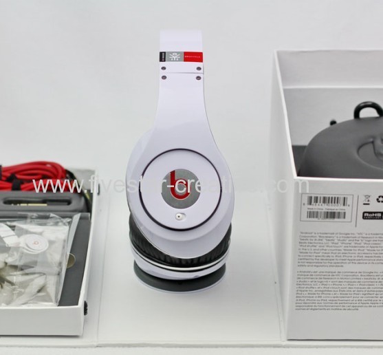 Beats by Dr Dre Beats Studio EKOCYCLE High-Definition Isolation Headphones White