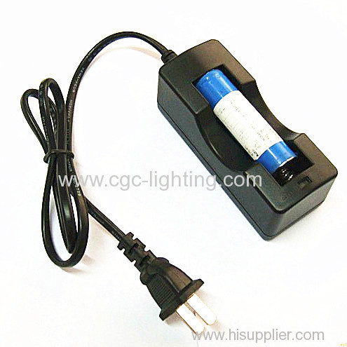 LED aluminum flash torch battery charger