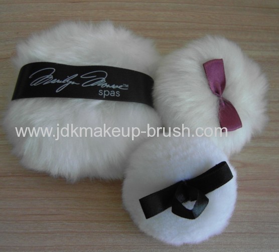 Lovely Cosmetic Plush Puff with silk ribbon