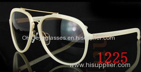 China high quality fashion Plastic sunglass supplier -01