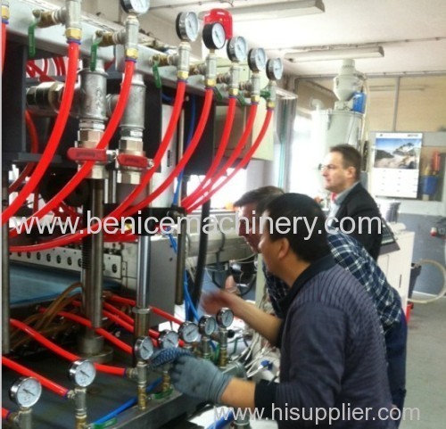 Plastic Hollow board production line