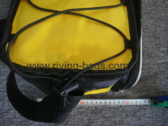 Handled cooler picnic bag 