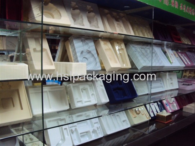 Electronic flocking blister tray packing