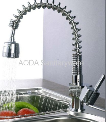 Single Handle Kitchen faucet with extractable head