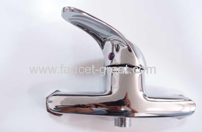 Base Serie Wall Mounted Brass Shower Faucet With Competitive Price