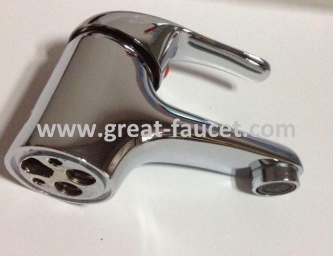 Single Lever MONO Basin Faucet In Economical Serie